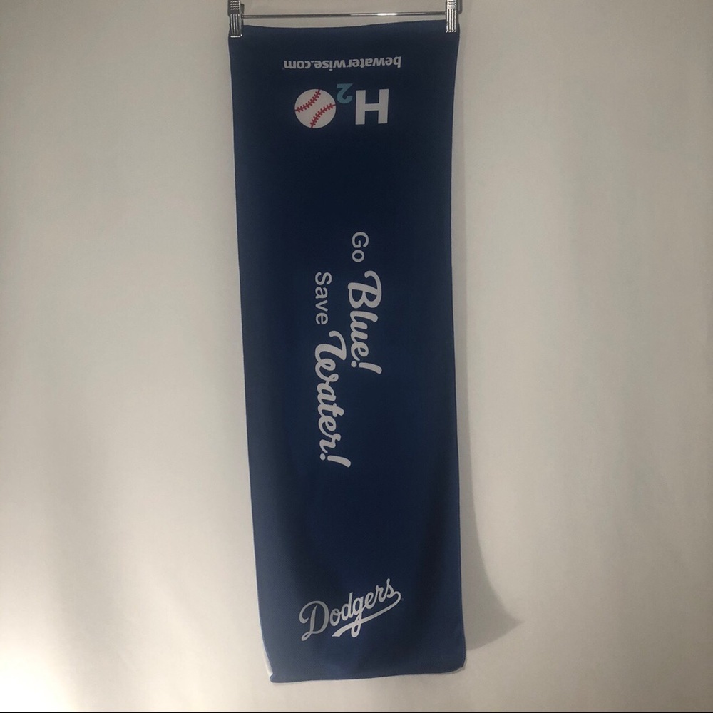 NWOT DODGERS GO BLUE SAVE WATER SCARF RECTANGLE ONESIZE🧣⚾️ BLUE WHITE